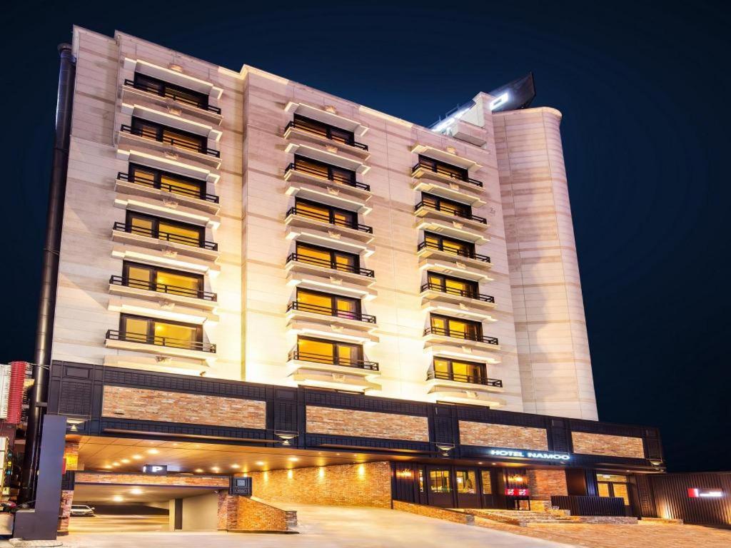 Daejeon Namoo Hotel Ngoại thất bức ảnh
